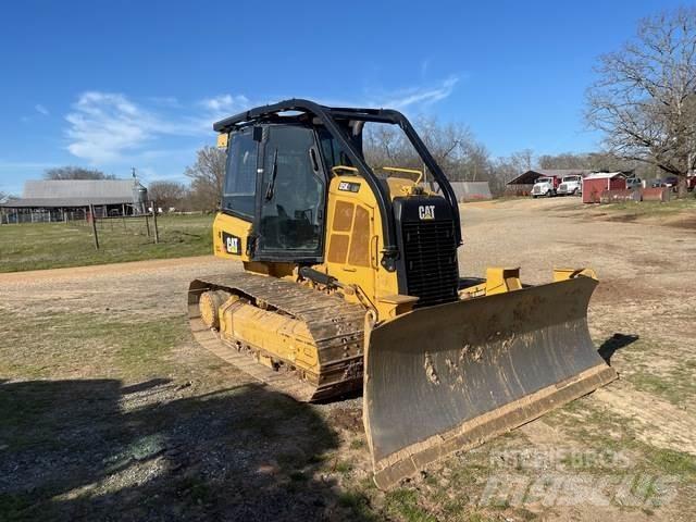 CAT D5K2 LGP Buldooserid