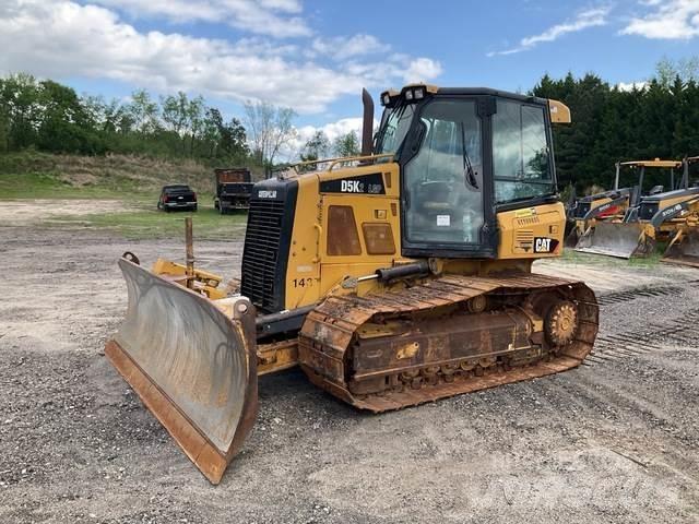 CAT D5K2 LGP Buldooserid