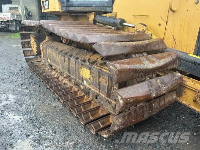 CAT D5K2 LGP Buldooserid
