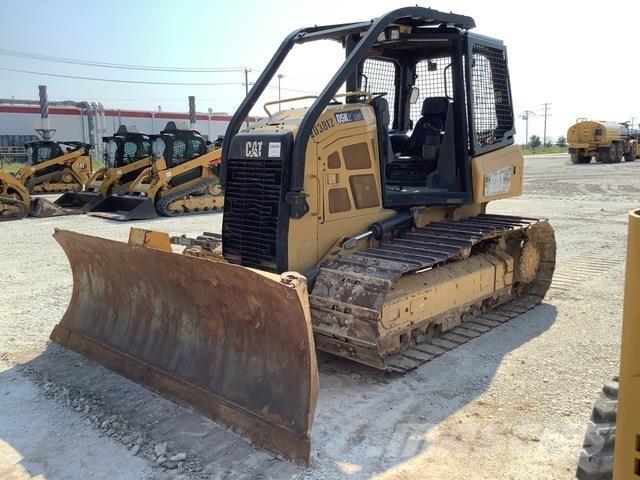 CAT D5K2 LGP Buldooserid