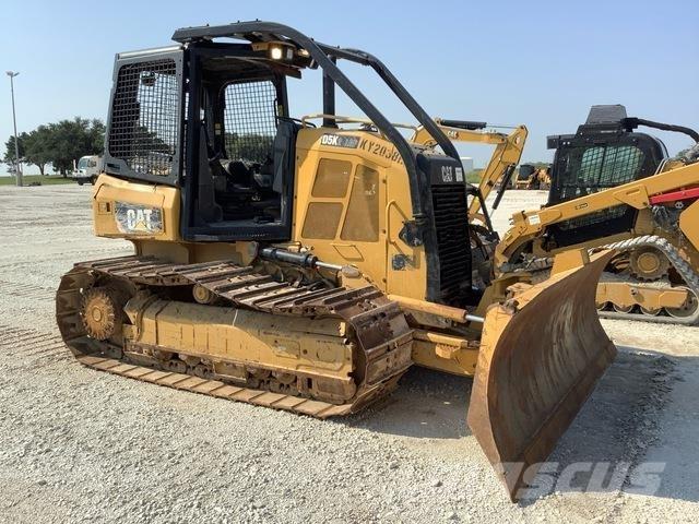 CAT D5K2 LGP Buldooserid