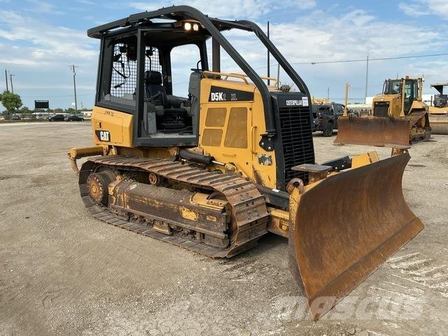 CAT D5K2 XL Buldooserid
