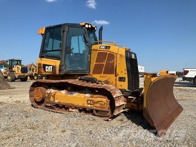 CAT D5K2 XL Buldooserid