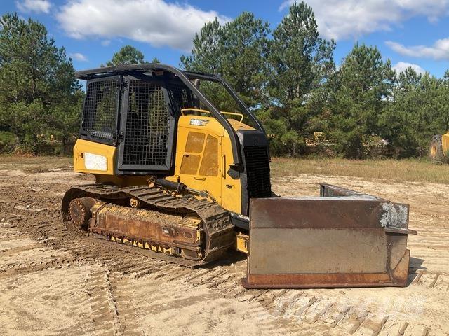 CAT D5K2 XL Buldooserid