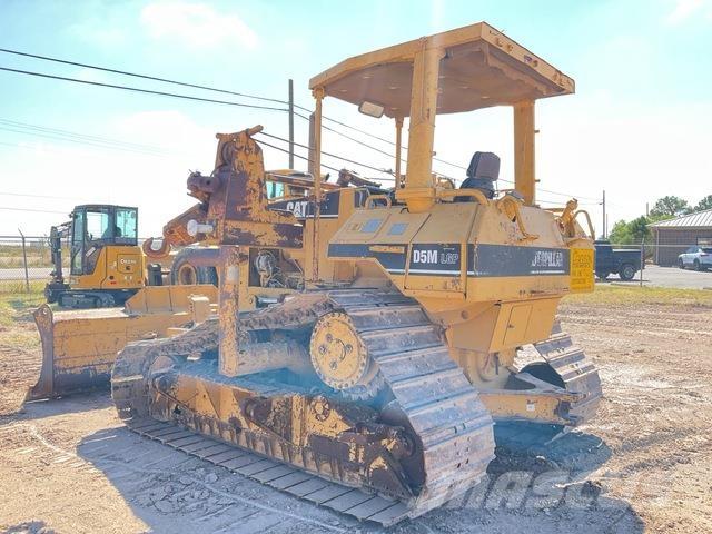 CAT D5M LPG Buldooserid