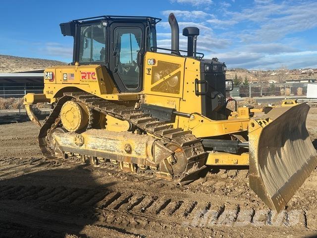 CAT D6 Buldooserid