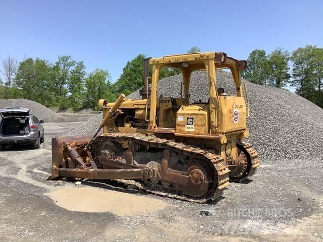 CAT D6D Buldooserid