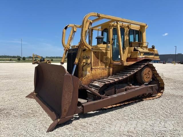 CAT D6H Buldooserid