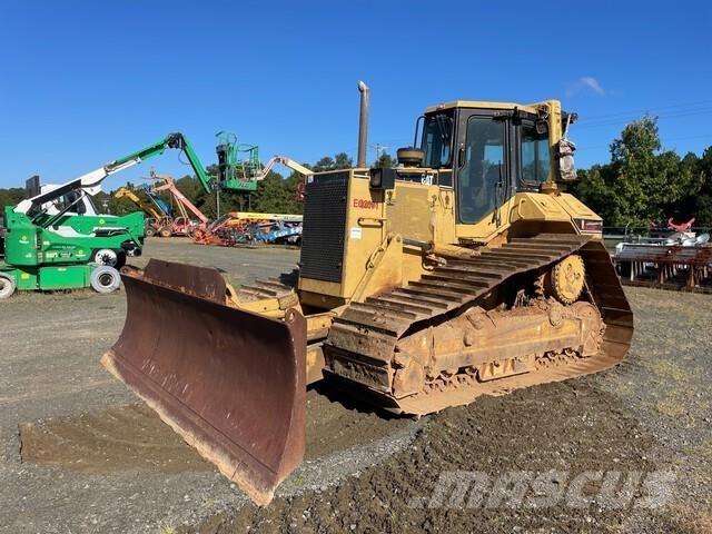 CAT D6M LGP Buldooserid