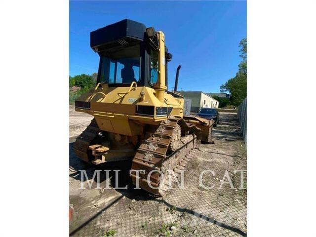 CAT D6M XL Buldooserid
