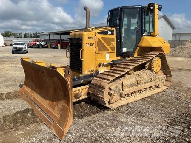 CAT D6N XL Buldooserid