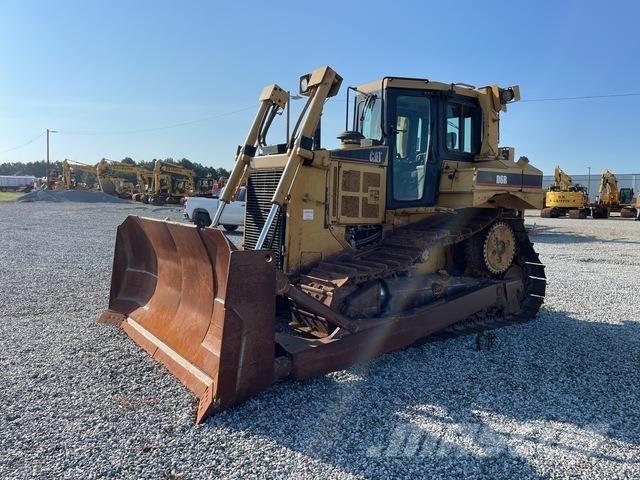 CAT D6R XL Buldooserid