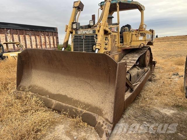 CAT D6R XL Buldooserid