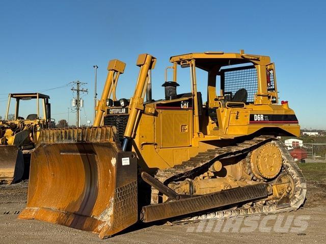 CAT D6R XL Buldooserid