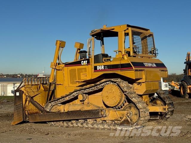 CAT D6R XL Buldooserid