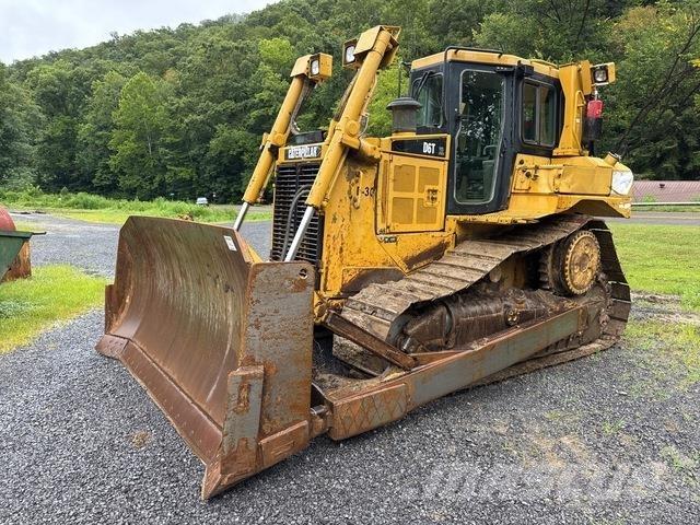 CAT D6T XL Buldooserid