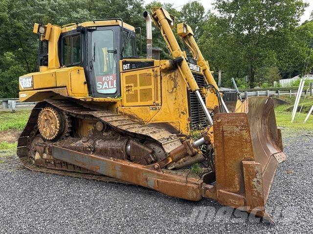 CAT D6T XL Buldooserid