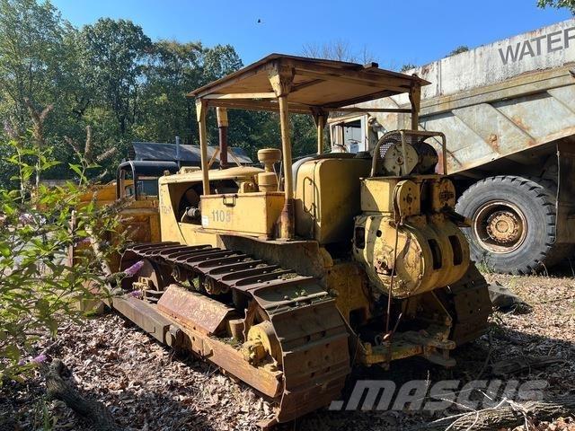 CAT D7 Buldooserid