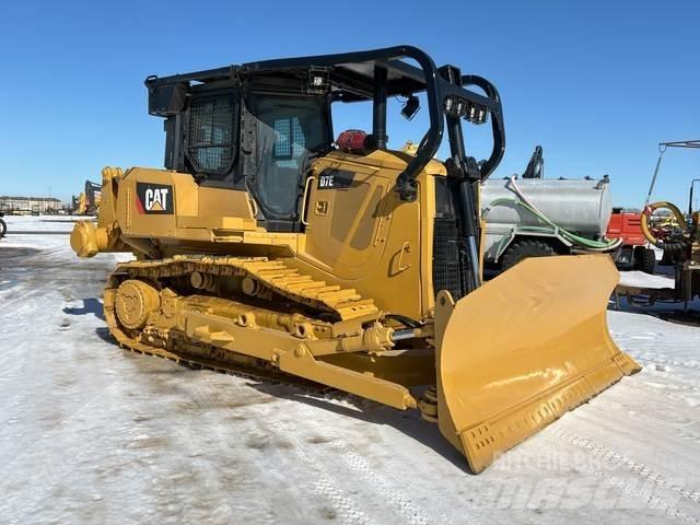 CAT D7E Buldooserid