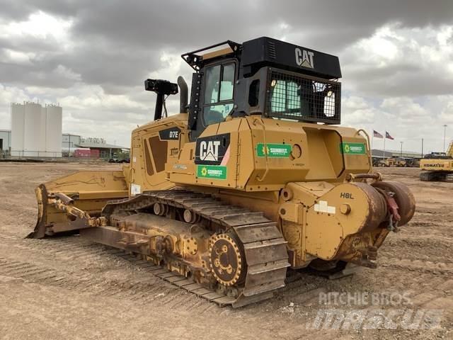 CAT D7E Buldooserid