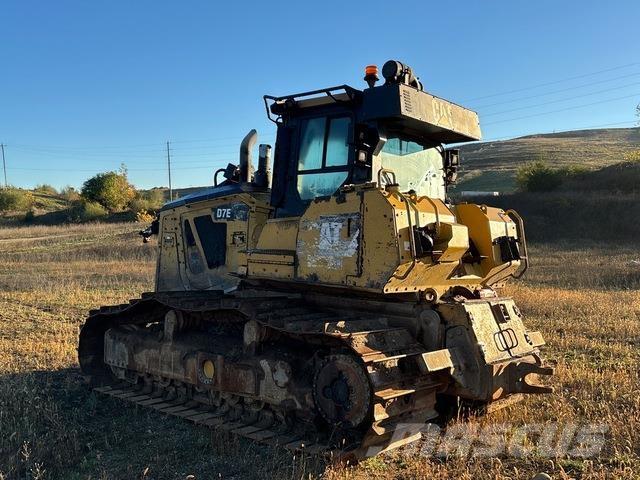 CAT D7E Buldooserid