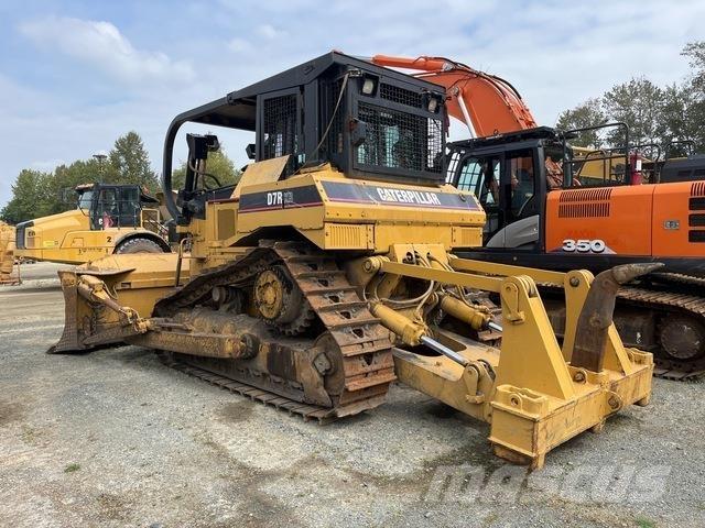CAT D7R Buldooserid