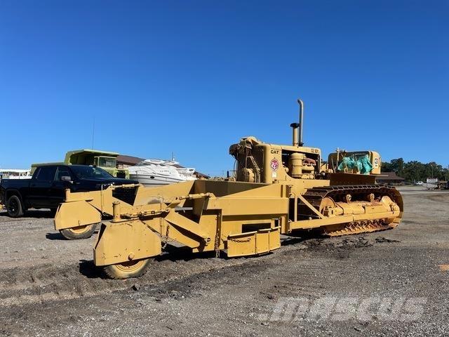 CAT D8 Buldooserid