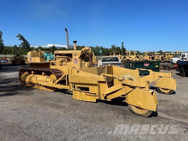 CAT D8 Buldooserid