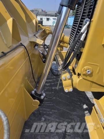 CAT D8GC Buldooserid