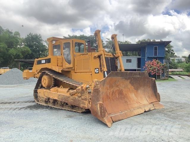 CAT D8N Buldooserid