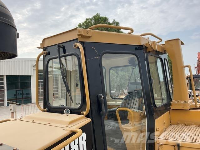 CAT D8R Buldooserid