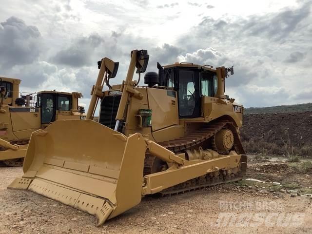 CAT D8T Buldooserid