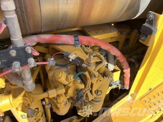 CAT D8T Buldooserid