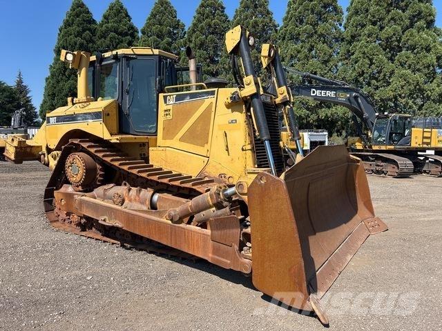 CAT D8T Buldooserid