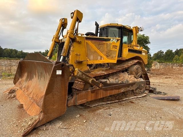 CAT D8T Buldooserid