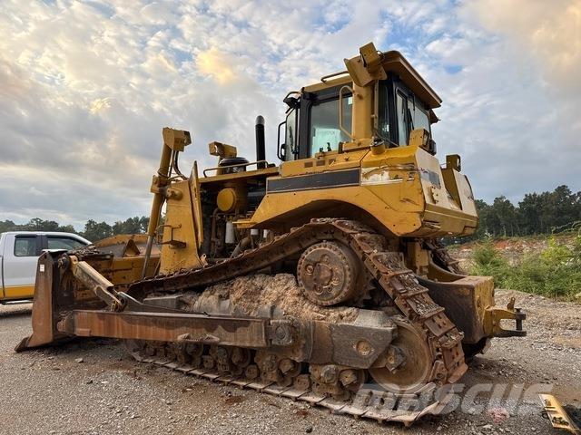 CAT D8T Buldooserid