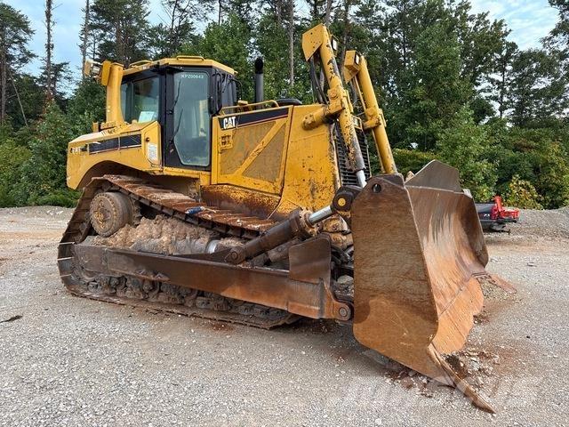 CAT D8T Buldooserid