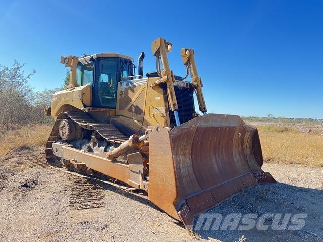 CAT D8T Buldooserid