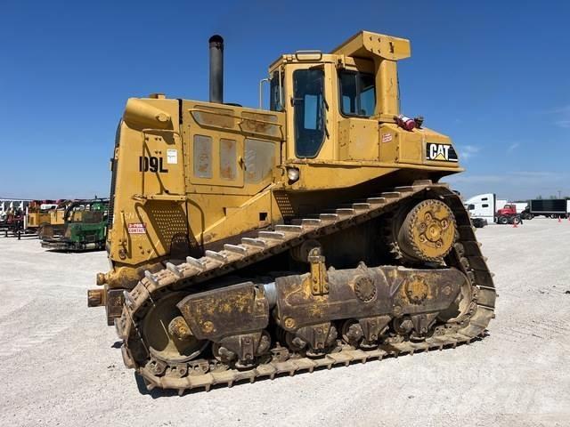 CAT D9L Buldooserid