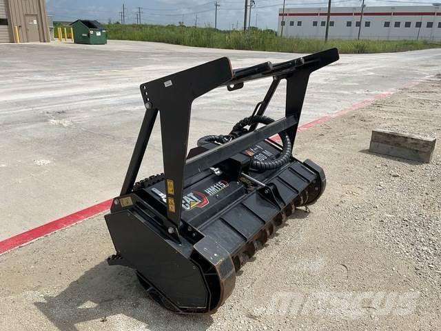 CAT HM115 Metsamultšerid