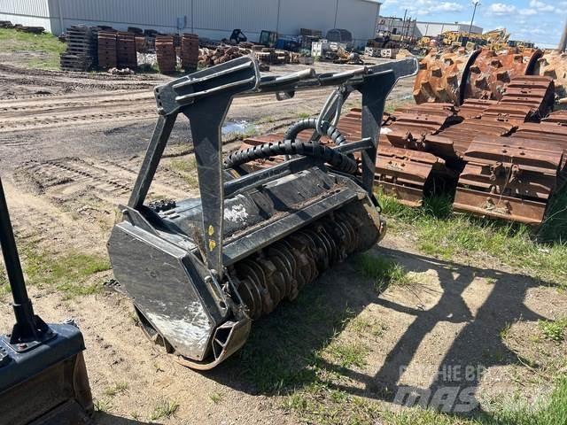 CAT HM415C Metsamultšerid