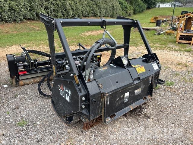 CAT HM415C Metsamultšerid