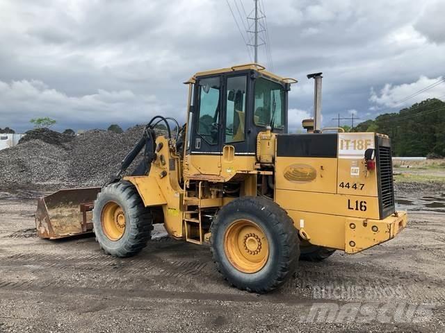 CAT IT18F Rataslaadurid