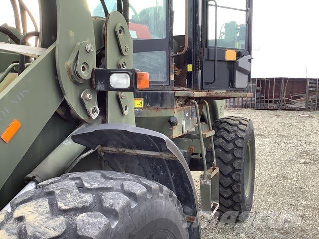 CAT IT28G Maastikutõstukid