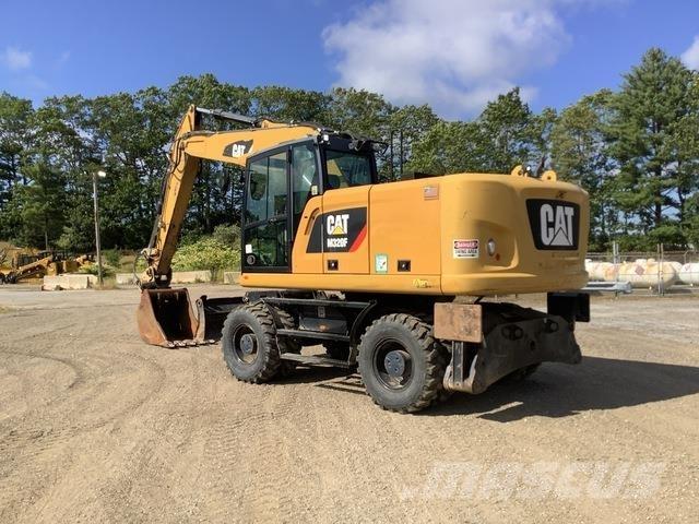 CAT M320F Ratasekskavaatorid