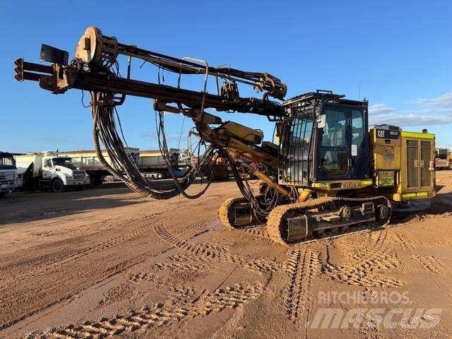 CAT MD5150 Vertikaalsed puurmasinad