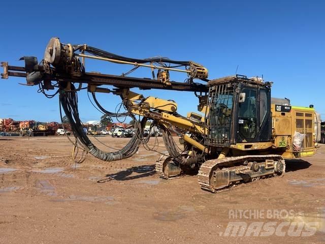 CAT MD5150C Vertikaalsed puurmasinad