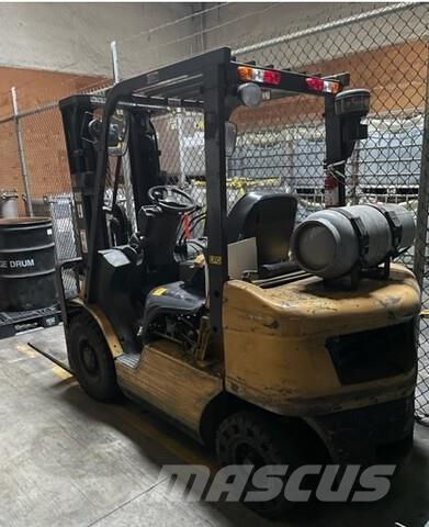 CAT P5000-LPS Kahveltõstukid - muud