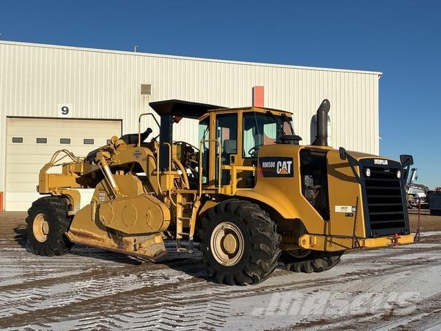 CAT RM-500 Pinnasetihendajad