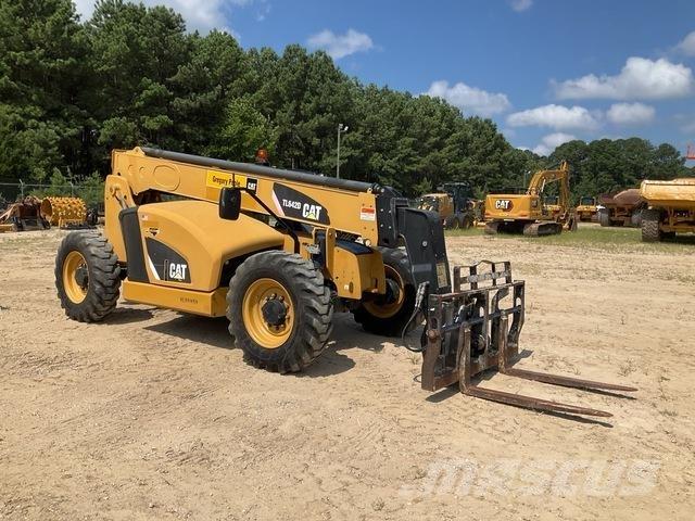 CAT TL642D Teleskooplaadurid